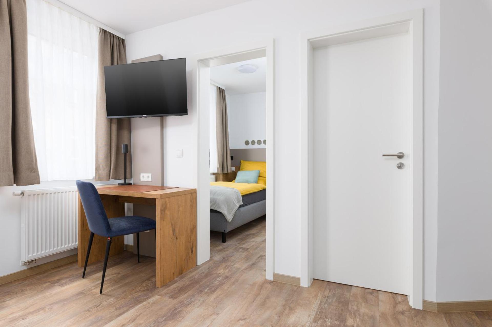 Hotel Zur Traube Uffenheim Exteriör bild